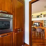Apartman Jacuzzi Apartment In Italian Villa, Wi-Fi & Garden Modena - Reggio Emilia *