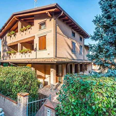 Jacuzzi In Italian Villa, Wi-fi & Garden Sassuolo - Maranello * Casalgrande