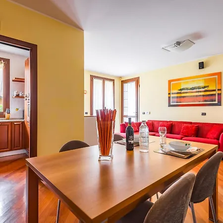 Apartamento Jacuzzi In Italian Villa, Wi-fi & Garden Modena - Reggio Emilia