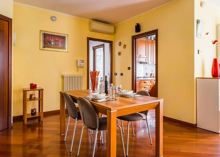 Jacuzzi In Italian Villa, Wi-fi & Garden Sassuolo - Maranello *